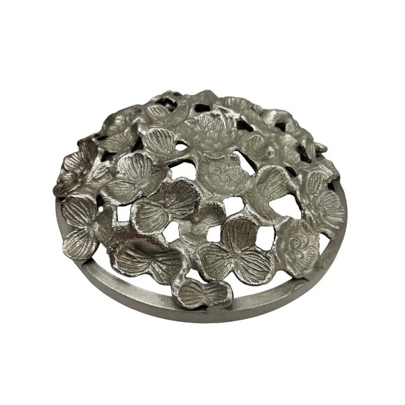 Solid 2 Piece Pewter Container W/ Lid Decor 3D Cutout Flowers, Dogwood Blooms - Picture 5 of 7